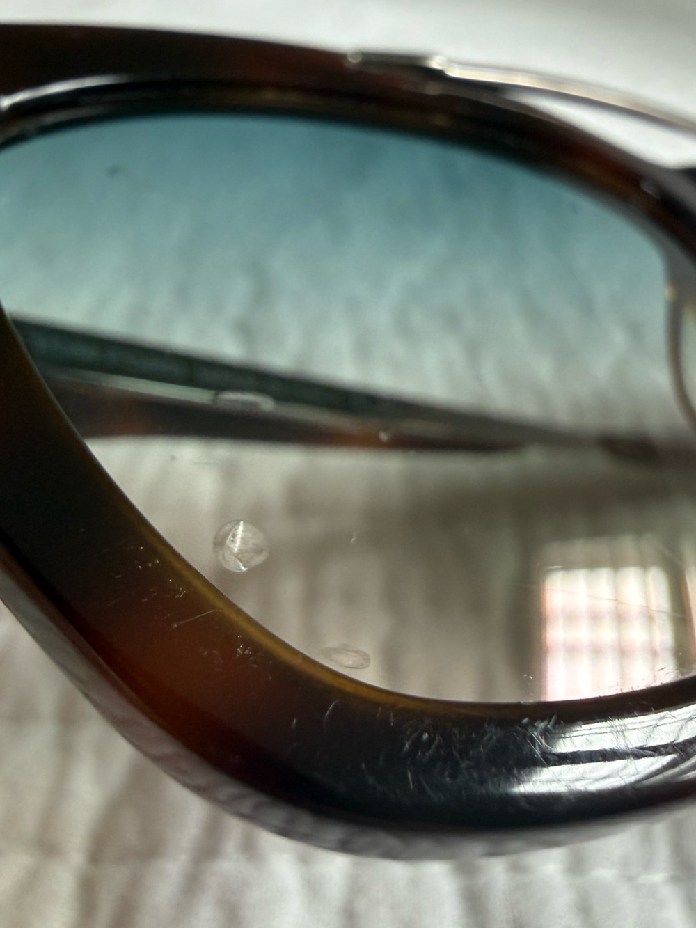 Tom Ford Tortoiseshell Sunglasses with Gradient Lenses - Picture 8 of 10